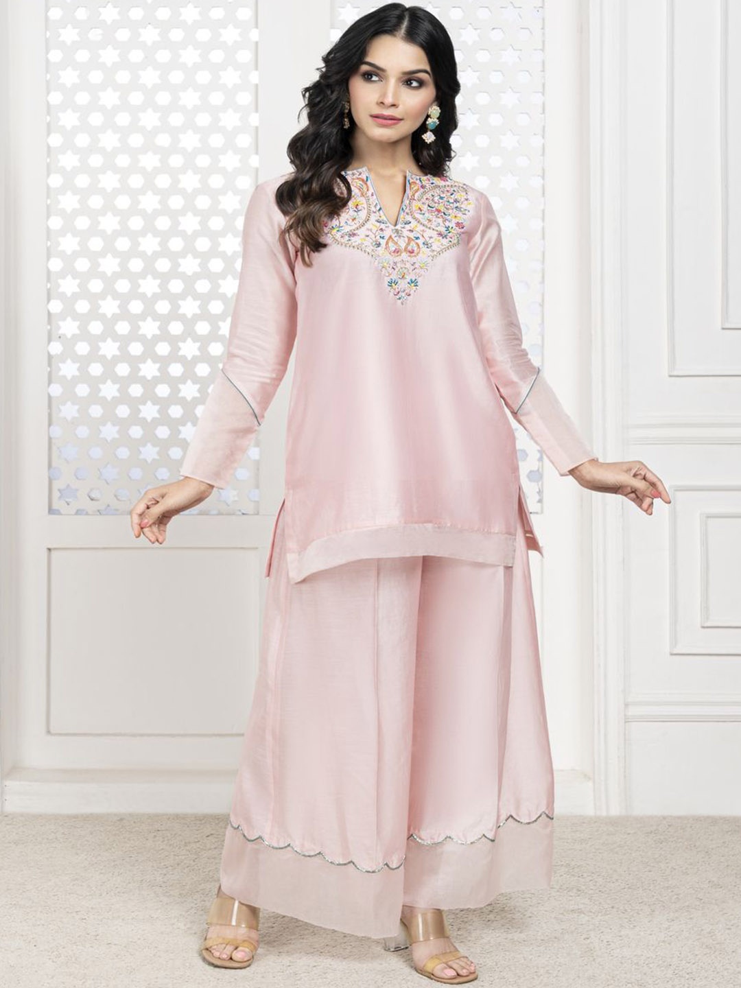 The Aarya NAYA Ethnic Motifs Yoke Design V-Neck Chanderi Kurta With Palazzos & Dupatta, Peach
The Aarya NAYA Ethnic Motifs Yoke Design V-Neck Chanderi Kurta With Palazzos & Dupatta, Peach