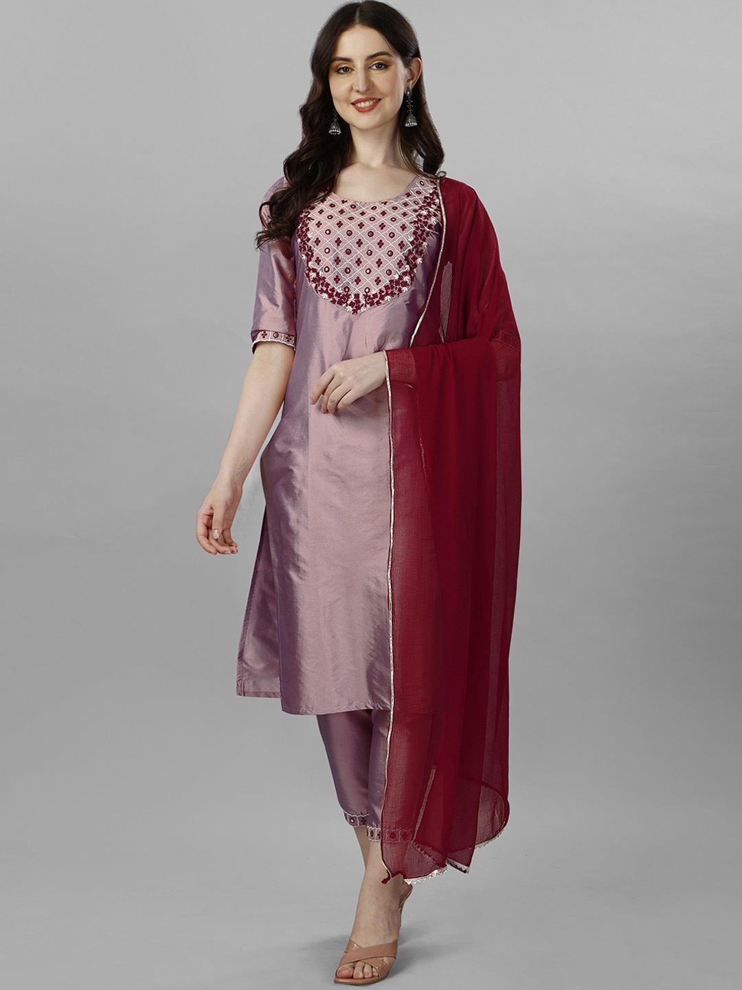 AYUKTA INTERNATIONAL Floral Embroidered Round Neck Kurta with Trousers & Dupatta, Pink
AYUKTA INTERNATIONAL Floral Embroidered Round Neck Kurta with Trousers & Dupatta, Pink