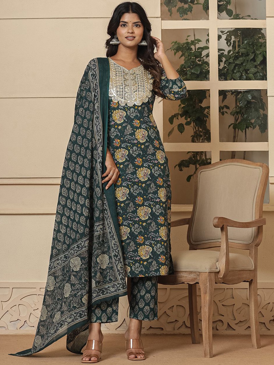 Yufta Women Ethnic Motifs Embroidered Regular Sequinned Pure Cotton Kurta with Trousers & With Dupatta, Green
Yufta Women Ethnic Motifs Embroidered Regular Sequinned Pure Cotton Kurta with Trousers & With Dupatta, Green