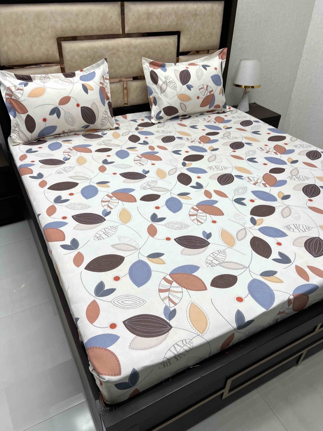 Pure Decor White & Purple Floral 230 TC Cotton Double Queen Bedsheet With 2 Pillow Covers
Pure Decor White & Purple Floral 230 TC Cotton Double Queen Bedsheet With 2 Pillow Covers