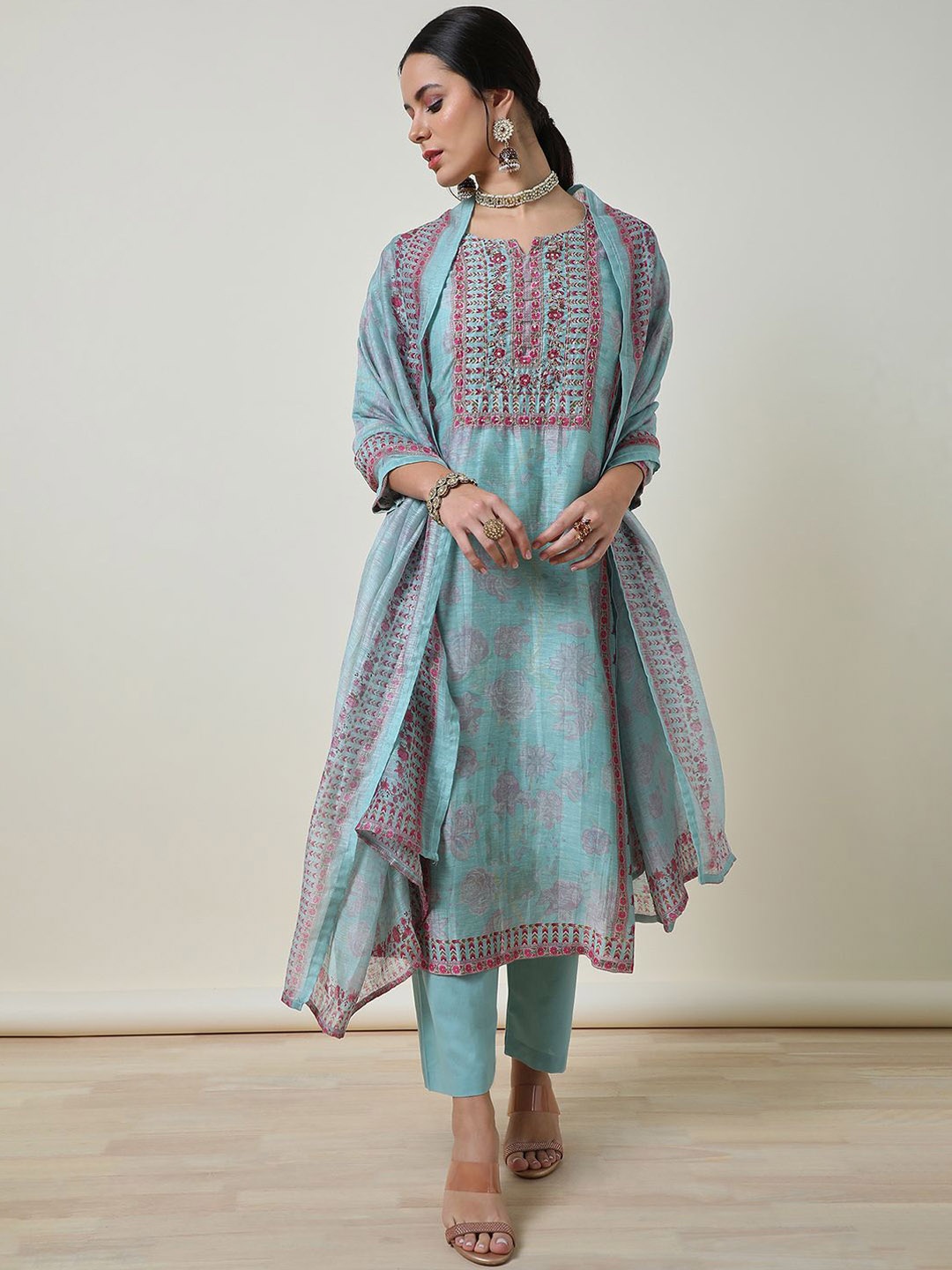 Soch Women Ethnic Motifs Printed Regular Sequinned Kurta with Trousers & With Dupatta, Blue
Soch Women Ethnic Motifs Printed Regular Sequinned Kurta with Trousers & With Dupatta, Blue