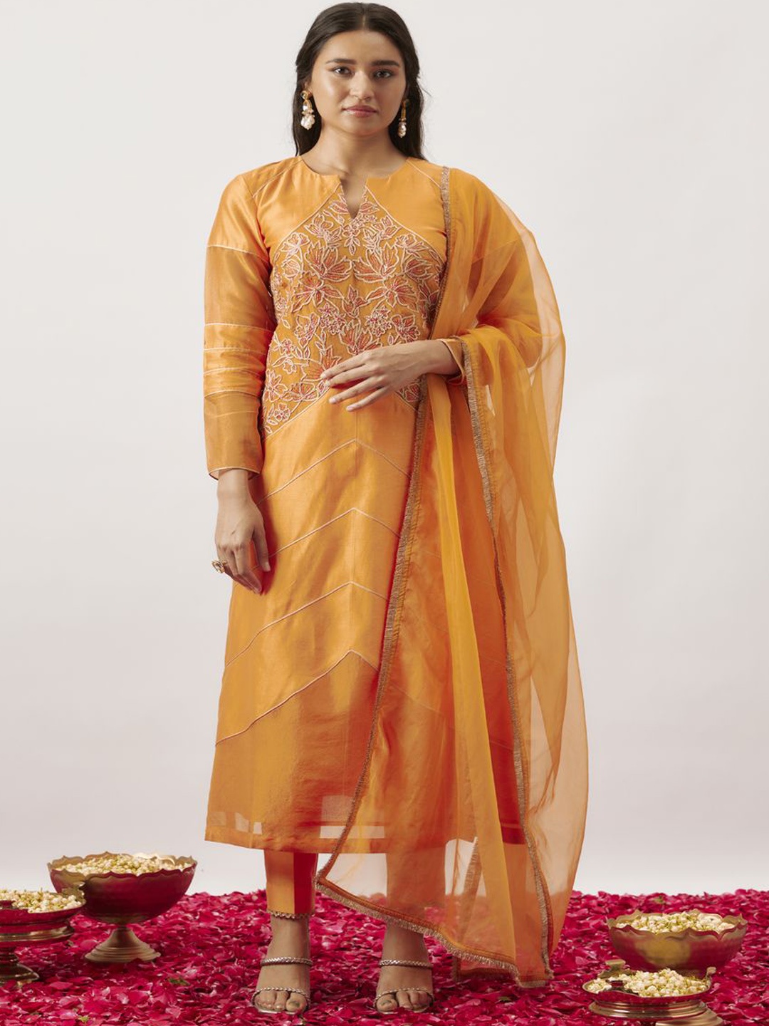 The Aarya Floral Embroidered Zardozi Chanderi Cotton Straight Kurta With Trouser & Dupatta, Orange
The Aarya Floral Embroidered Zardozi Chanderi Cotton Straight Kurta With Trouser & Dupatta, Orange