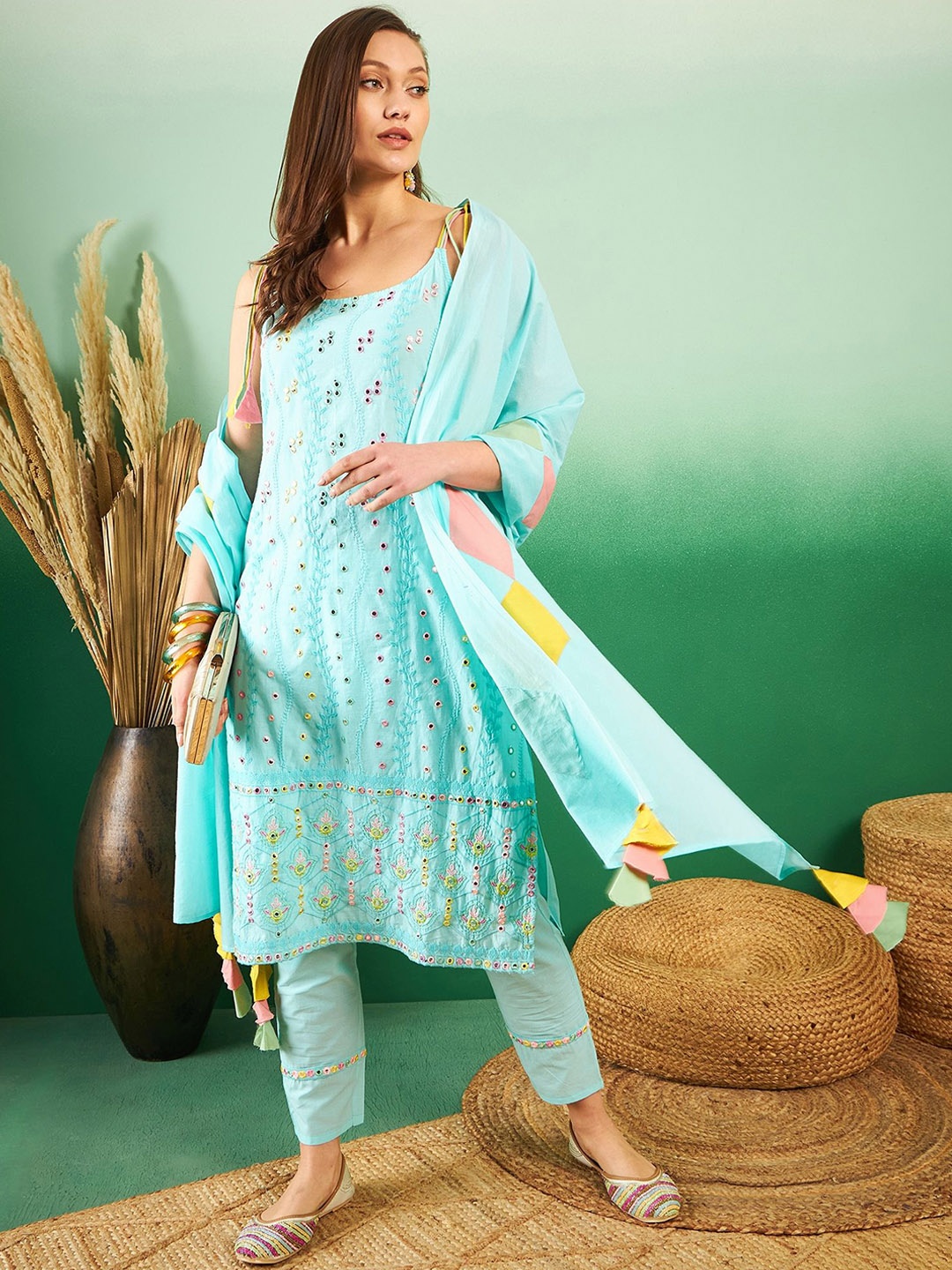 Anouk Women Floral Embroidered Regular Thread Work Pure Cotton Kurta with Trousers & With Dupatta, Turquoise blue
Anouk Women Floral Embroidered Regular Thread Work Pure Cotton Kurta with Trousers & With Dupatta, Turquoise blue
