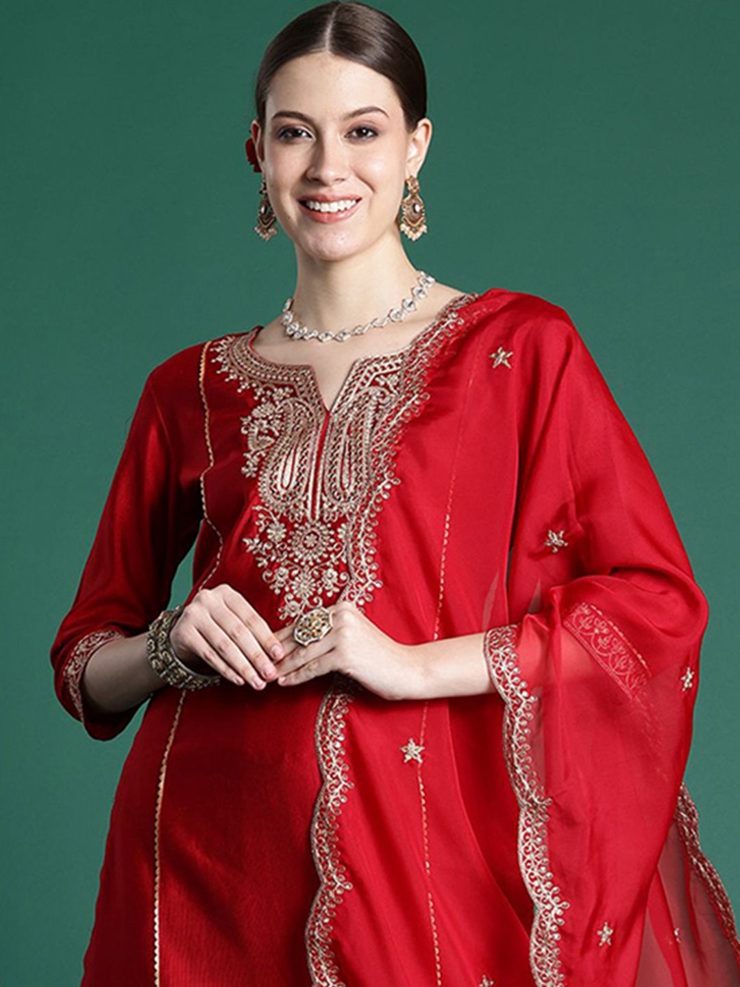 Anouk Women Ethnic Motifs Embroidered Regular Liva Kurta with Trousers & With Dupatta, Red
Anouk Women Ethnic Motifs Embroidered Regular Liva Kurta with Trousers & With Dupatta, Red
