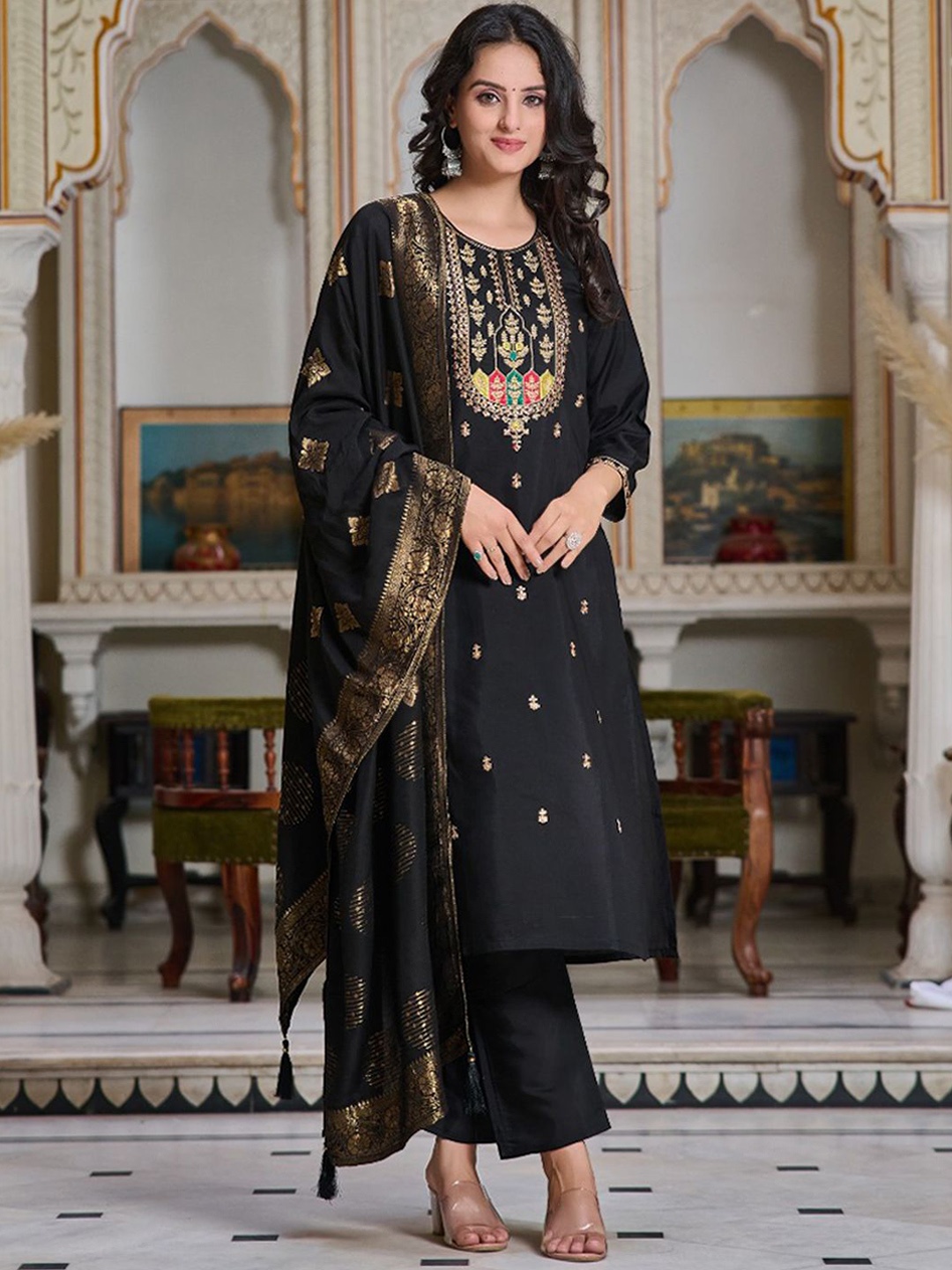 Lilots Floral Embroidered Sequinned Chanderi Silk Straight Kurta with Patiala & Dupatta, Black
Lilots Floral Embroidered Sequinned Chanderi Silk Straight Kurta with Patiala & Dupatta, Black