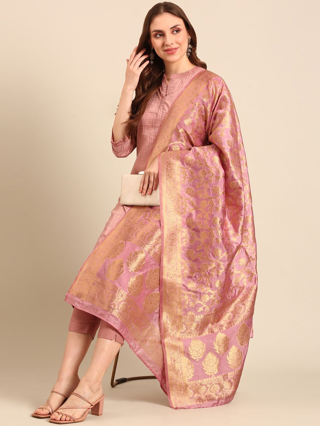 Anouk Women Striped Regular Chanderi Cotton Kurta with Trousers & With Dupatta, Peach
Anouk Women Striped Regular Chanderi Cotton Kurta with Trousers & With Dupatta, Peach