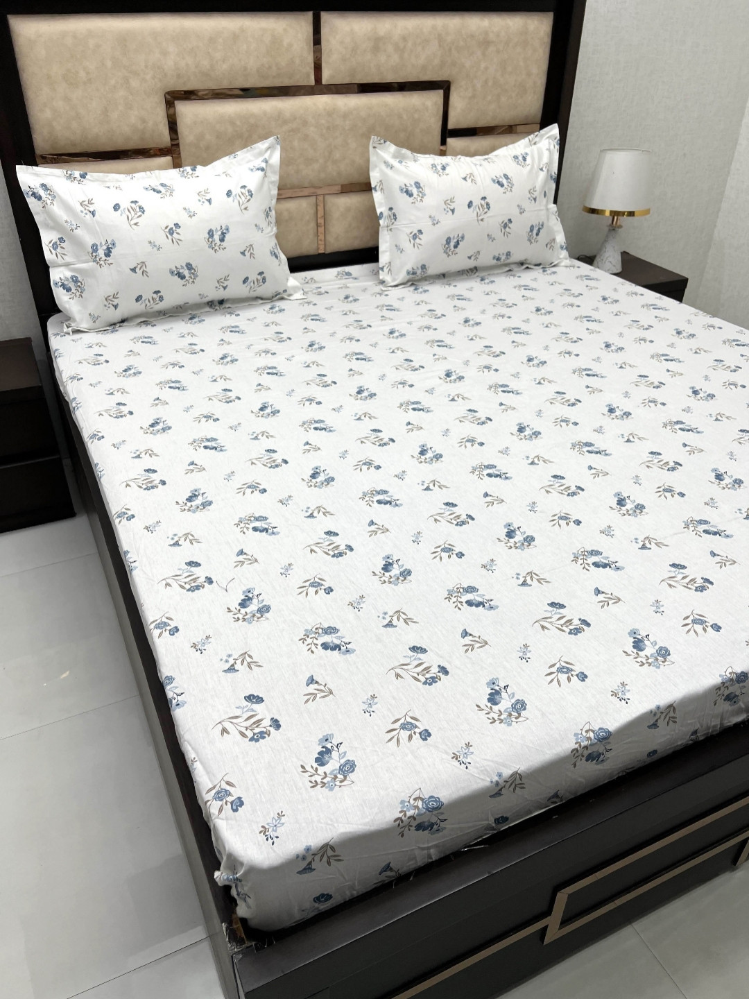 Pure Decor White Floral 350 TC Pure Cotton Fitted King Bedsheet With 2 Pillow Covers
Pure Decor White Floral 350 TC Pure Cotton Fitted King Bedsheet With 2 Pillow Covers