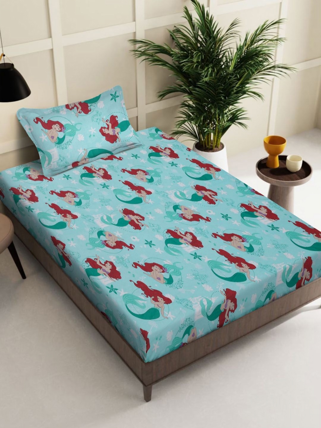 KLOTTHE Turqouise Blue Graphic 400 TC Cotton Single Bedsheet With Pillow Cover, Turquoise blue
KLOTTHE Turqouise Blue Graphic 400 TC Cotton Single Bedsheet With Pillow Cover, Turquoise blue