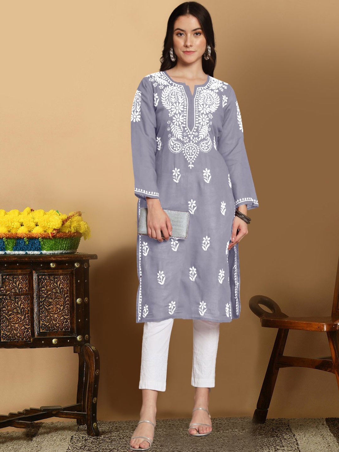 PARAMOUNT CHIKAN Women Ethnic Motifs Embroidered Flared Sleeves Thread Work Floral Kurta, Grey
PARAMOUNT CHIKAN Women Ethnic Motifs Embroidered Flared Sleeves Thread Work Floral Kurta, Grey