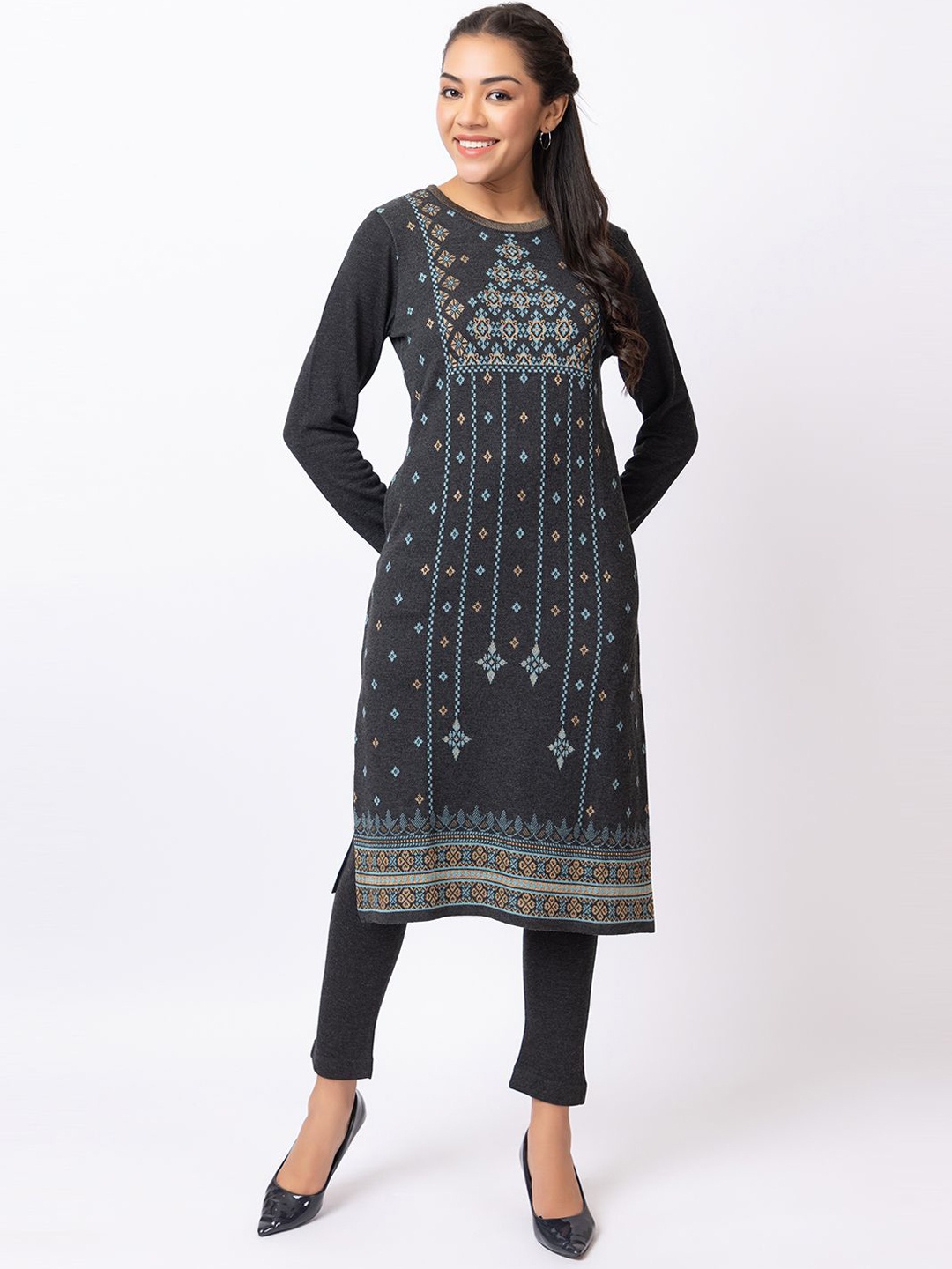 Anouk Women Geometric Striped Flared Sleeves Sequinned Jacquard Anarkali Winter Wear Kurta, Charcoal
Anouk Women Geometric Striped Flared Sleeves Sequinned Jacquard Anarkali Winter Wear Kurta, Charcoal