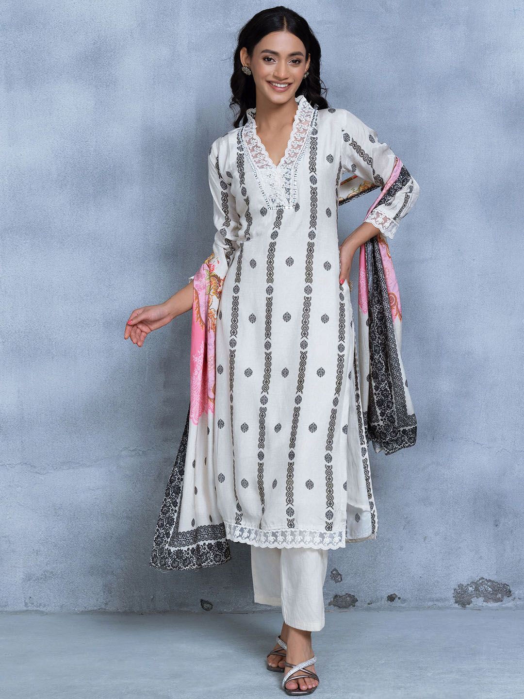 Rang by Indya Ethnic Motifs Printed Straight Kurta with Trousers & With Dupatta, White
Rang by Indya Ethnic Motifs Printed Straight Kurta with Trousers & With Dupatta, White