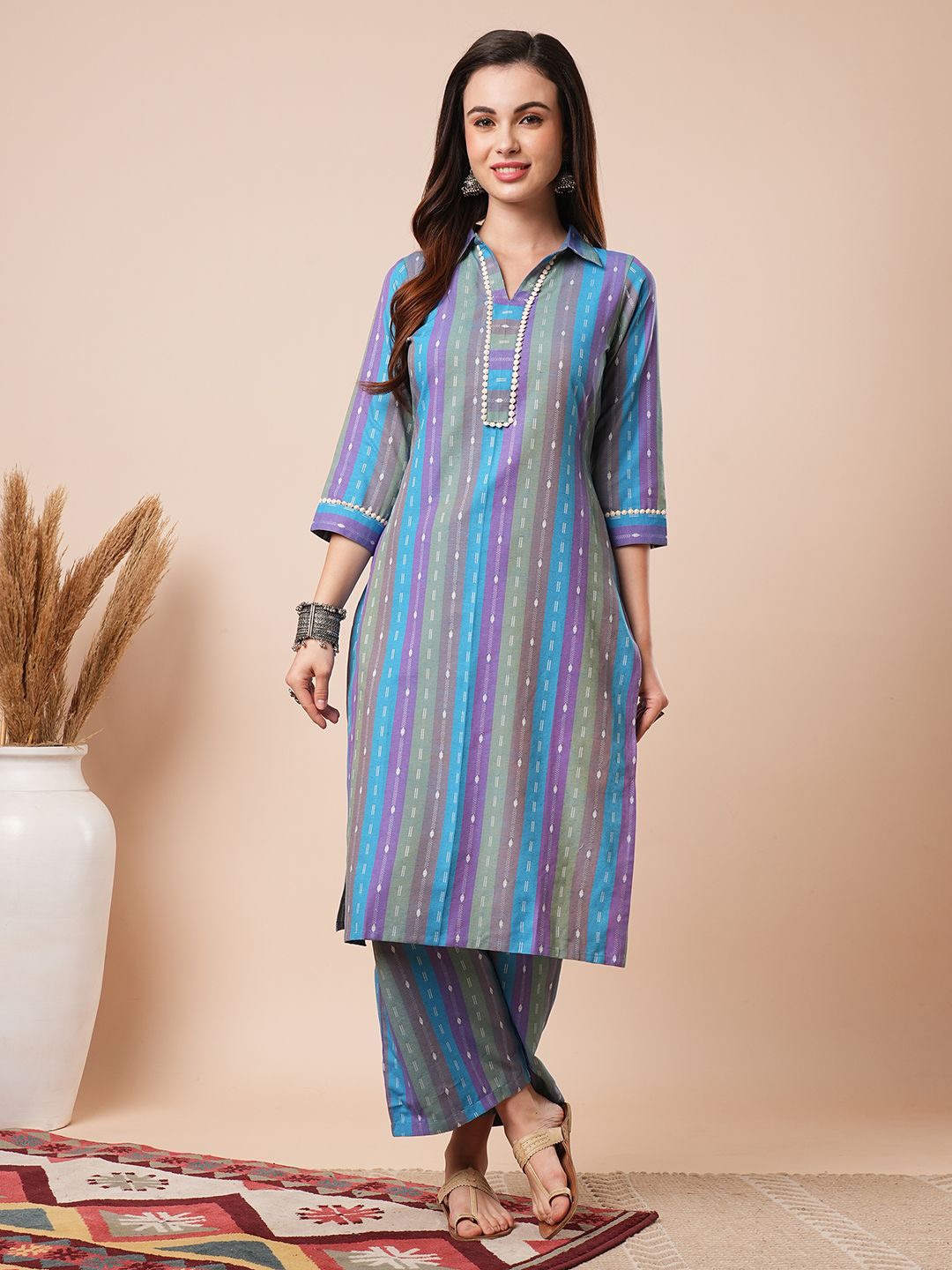 Globus Geometric Woven Design Shirt Collar Regular Pure Cotton Kurta with Trouser, Blue
Globus Geometric Woven Design Shirt Collar Regular Pure Cotton Kurta with Trouser, Blue