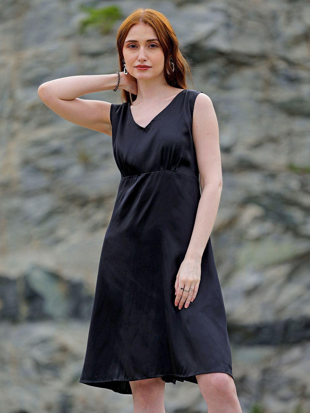 Freehand by The Indian Garage Co V-Neck Sleeveless Satin A-Line Dress, Black
Freehand by The Indian Garage Co V-Neck Sleeveless Satin A-Line Dress, Black