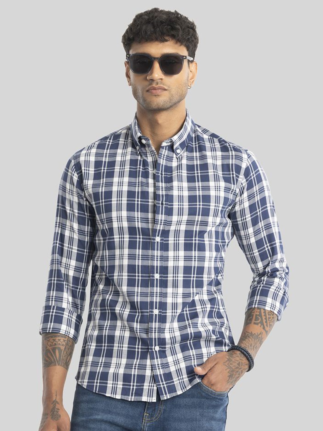 Snitch Men Smart Slim Fit Tartan Checks Opaque Checked Casual Pure Cotton Shirt, Navy blue
Snitch Men Smart Slim Fit Tartan Checks Opaque Checked Casual Pure Cotton Shirt, Navy blue