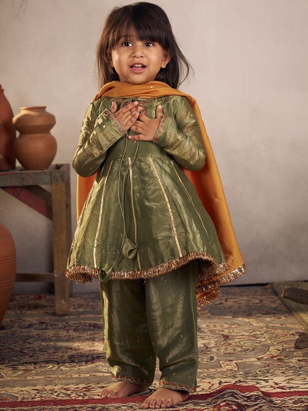 Vivedkids Girls Ethnic Motifs Embroidered Sequinned Tissue Kurta With Trousers & Dupatta, Olive
Vivedkids Girls Ethnic Motifs Embroidered Sequinned Tissue Kurta With Trousers & Dupatta, Olive