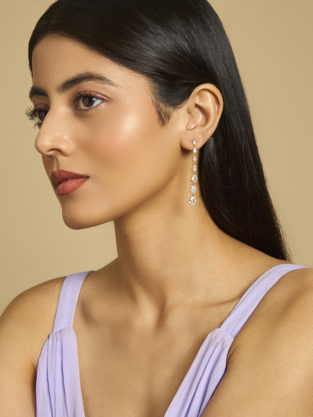 Kushal's Fashion Jewellery Gold-Plated Cubic Zirconia Teardrop Shaped Drop Earrings
Kushal's Fashion Jewellery Gold-Plated Cubic Zirconia Teardrop Shaped Drop Earrings