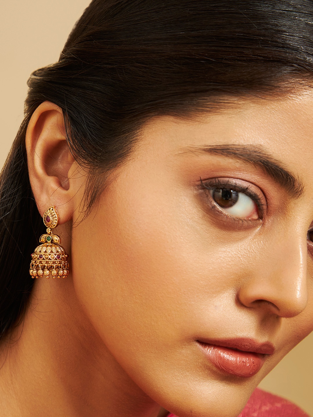 Kushal's Fashion Jewellery Gold-Plated Dome Shaped Artificial Stones Jhumkas, Red
Kushal's Fashion Jewellery Gold-Plated Dome Shaped Artificial Stones Jhumkas, Red