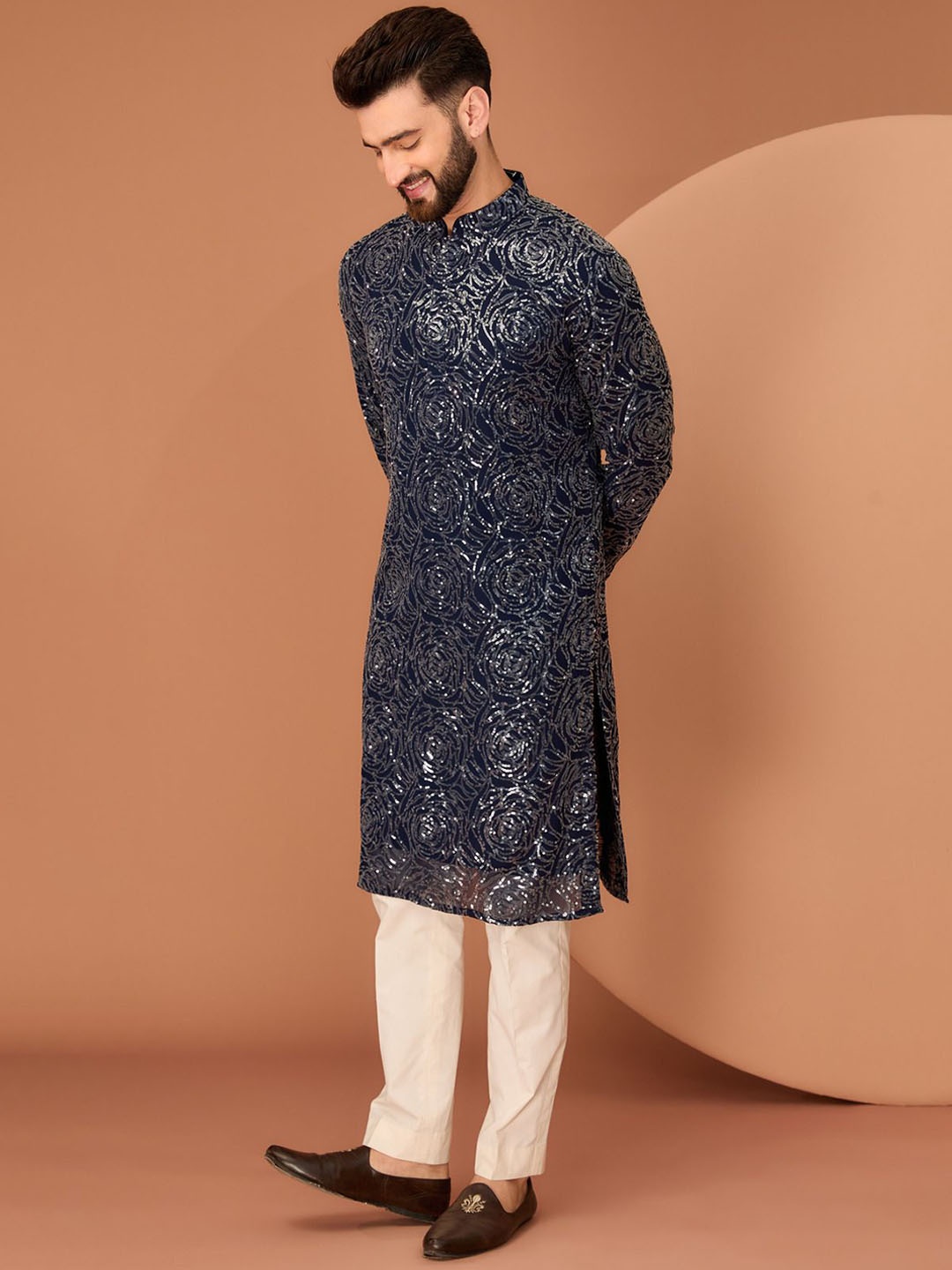 KASBAH CLOTHING NISHCHAIY SAJDEH Abstract Embroidered Sequinned Georgette Straight Kurta, Navy blue
KASBAH CLOTHING NISHCHAIY SAJDEH Abstract Embroidered Sequinned Georgette Straight Kurta, Navy blue