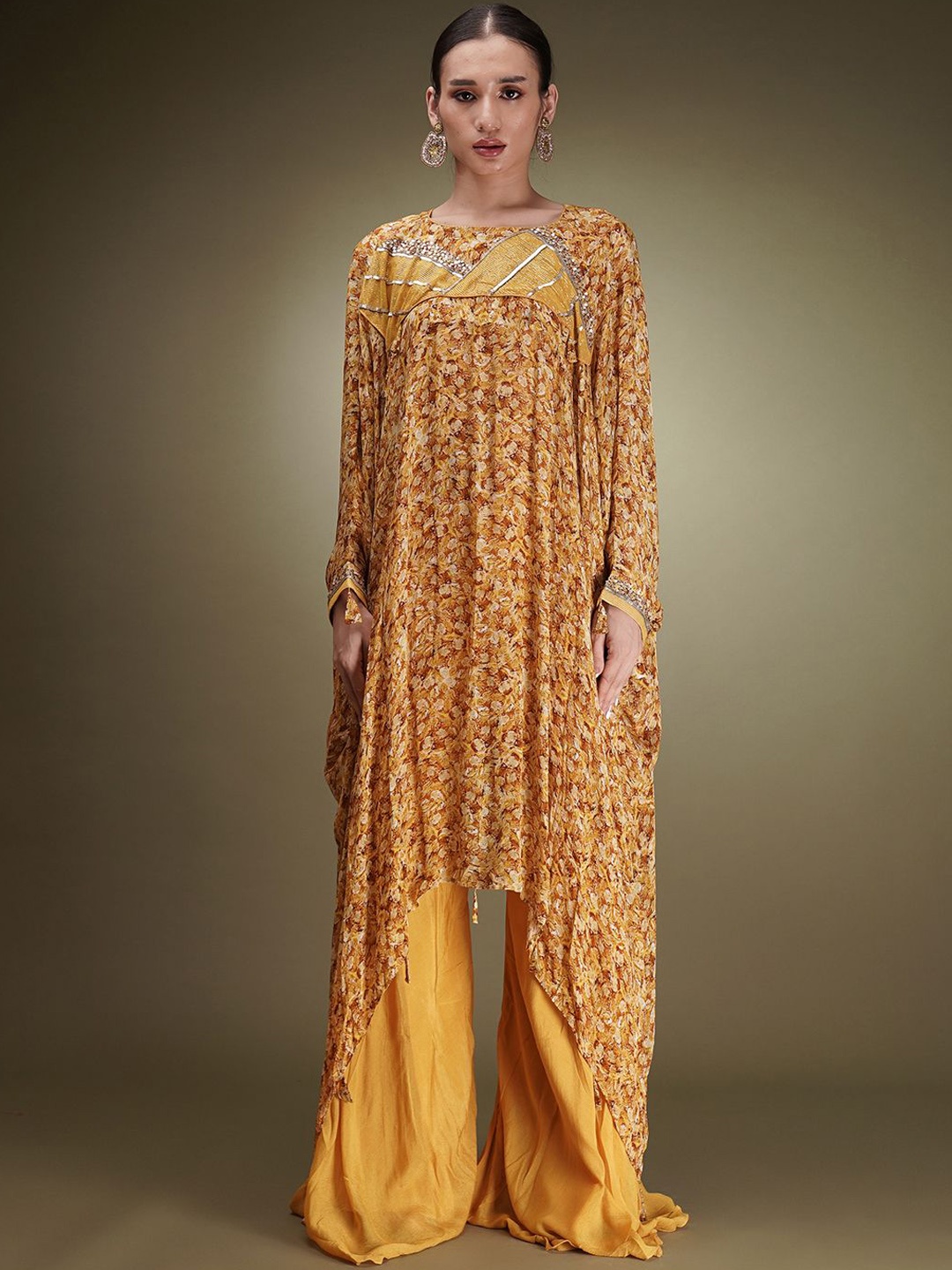 Breathe by Aakanksha Singh Floral Printed Silk Georgette Tunic With Palazzo, Yellow
Breathe by Aakanksha Singh Floral Printed Silk Georgette Tunic With Palazzo, Yellow