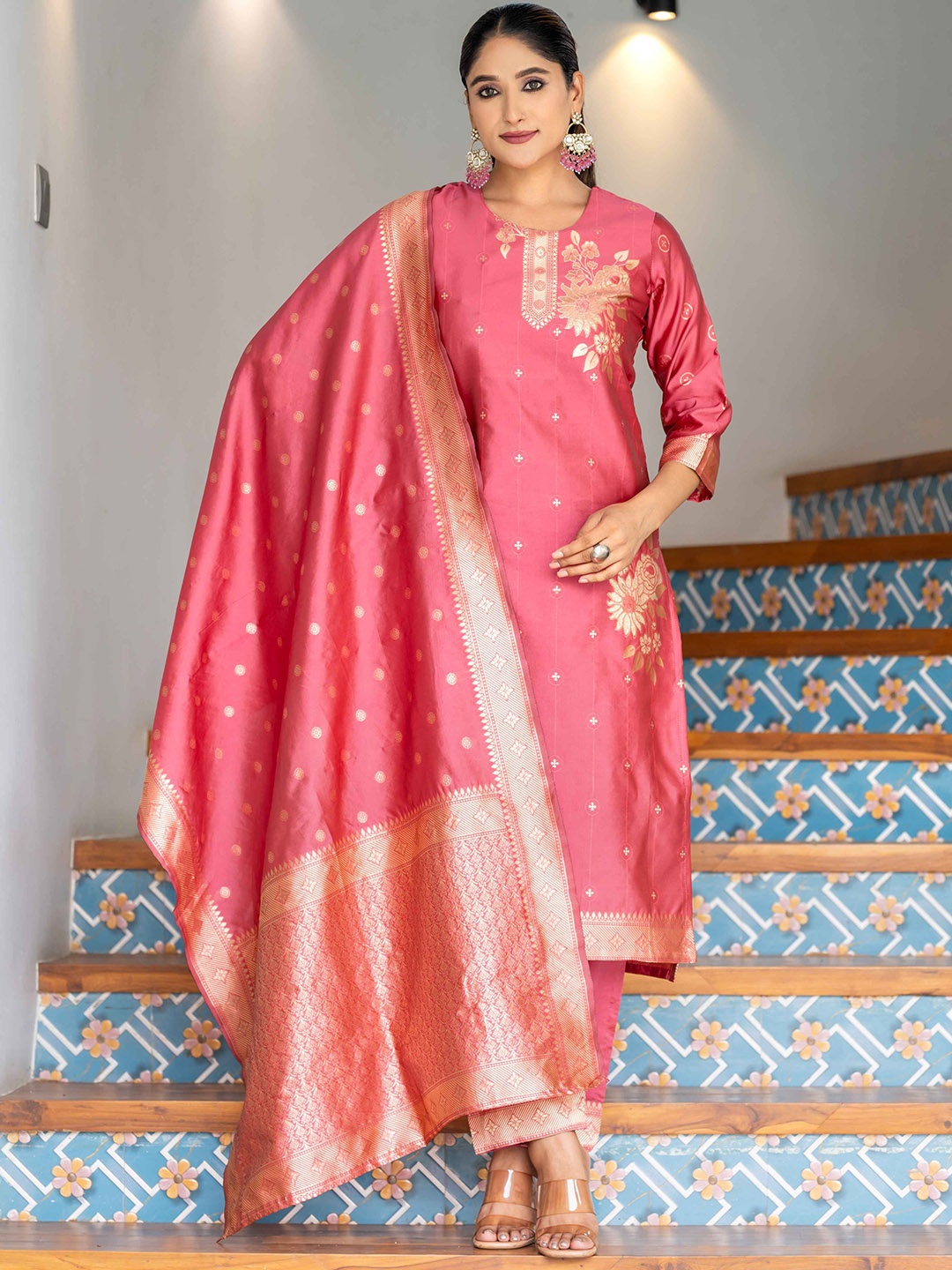 Twika Floral Woven Design Round Neck Zari Straight Kurta With Trousers & Dupatta, Pink
Twika Floral Woven Design Round Neck Zari Straight Kurta With Trousers & Dupatta, Pink
