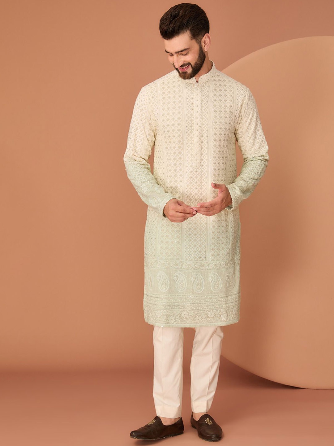 KASBAH CLOTHING NISHCHAIY SAJDEH Ombre Embroidered Chikankari Straight Kurta, Green
KASBAH CLOTHING NISHCHAIY SAJDEH Ombre Embroidered Chikankari Straight Kurta, Green