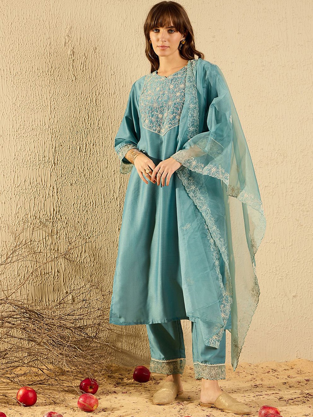 Indo Era Women Floral Embroidered Regular Kurta with Trousers & With Dupatta, Sea green
Indo Era Women Floral Embroidered Regular Kurta with Trousers & With Dupatta, Sea green
