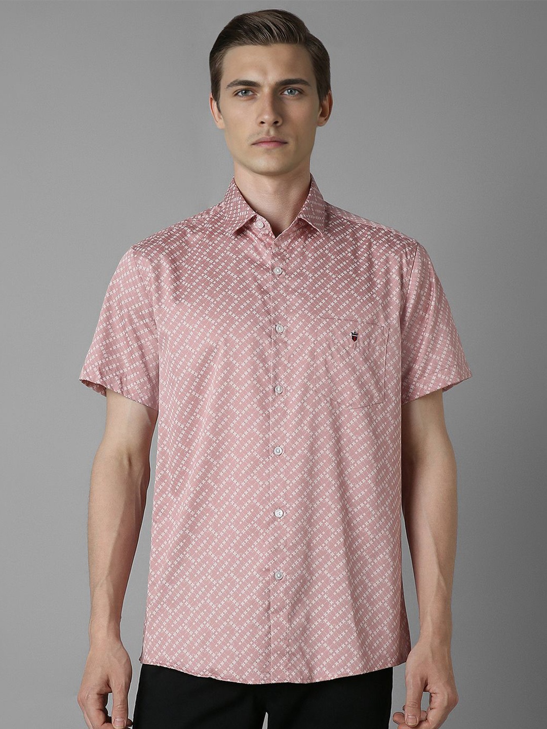 Louis Philippe Sport Men Spread Collar Abstract Printed Cotton Slim Fit Casual Shirt, Pink
Louis Philippe Sport Men Spread Collar Abstract Printed Cotton Slim Fit Casual Shirt, Pink