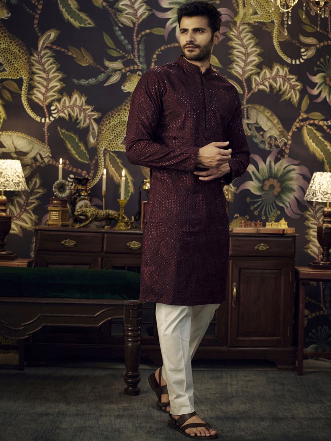 KASBAH CLOTHING NISHCHAIY SAJDEH Geometric Embroidered Georgette Straight Kurta, Coffee brown
KASBAH CLOTHING NISHCHAIY SAJDEH Geometric Embroidered Georgette Straight Kurta, Coffee brown