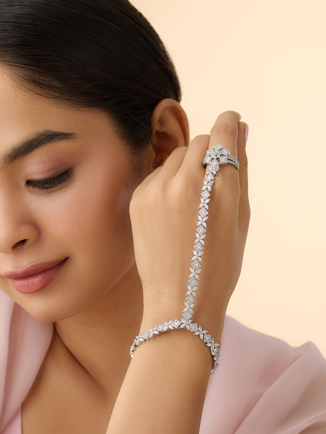 Kushal's Fashion Jewellery Cubic Zirconia Rhodium-Plated Armlet Bracelet, Silver
Kushal's Fashion Jewellery Cubic Zirconia Rhodium-Plated Armlet Bracelet, Silver