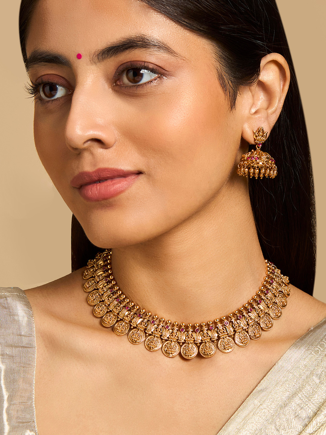 Kushal's Fashion Jewellery Gold-Plated Artificial Stones Studded Necklace & Earrings
Kushal's Fashion Jewellery Gold-Plated Artificial Stones Studded Necklace & Earrings