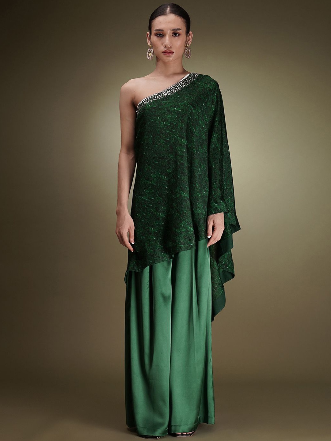 Breathe by Aakanksha Singh Printed One Shoulder Sequinned Silk Georgette Tunic & Palazzo, Green
Breathe by Aakanksha Singh Printed One Shoulder Sequinned Silk Georgette Tunic & Palazzo, Green
