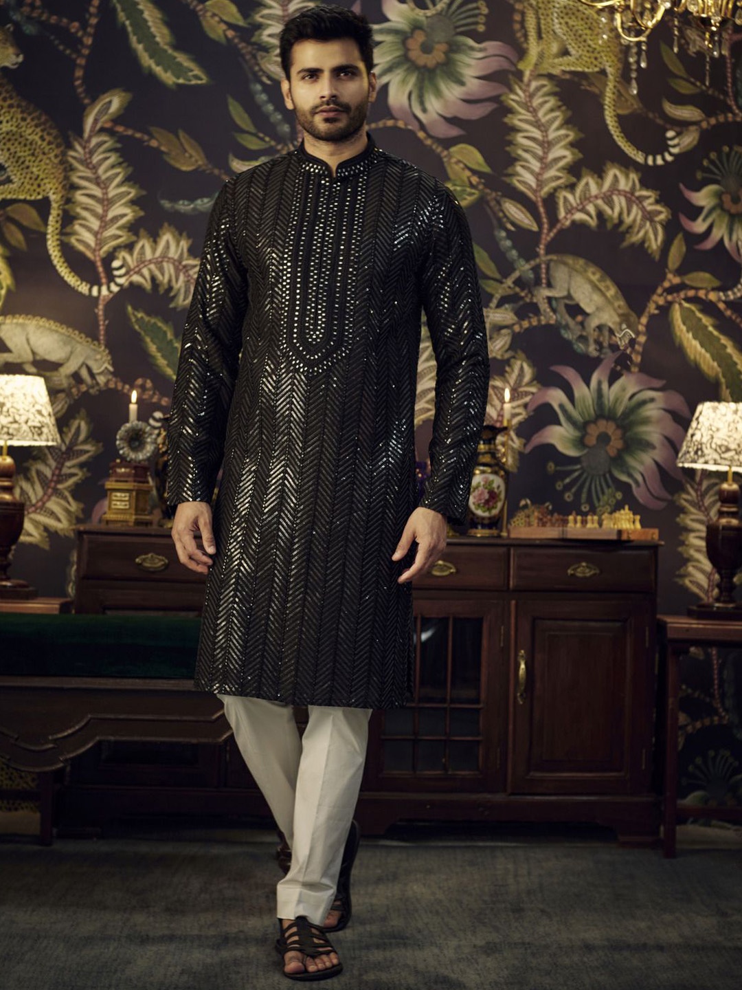 KASBAH CLOTHING NISHCHAIY SAJDEH Geometric Embroidered Chikankari Silk Straight Kurta, Navy blue
KASBAH CLOTHING NISHCHAIY SAJDEH Geometric Embroidered Chikankari Silk Straight Kurta, Navy blue