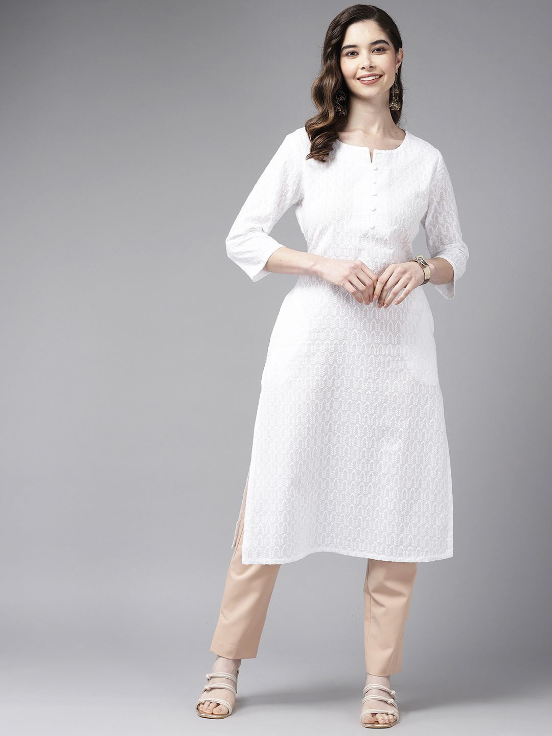 BAESD Women Geometric Embroidered Keyhole Neck Flared Sleeves Thread Work Kurta, White
BAESD Women Geometric Embroidered Keyhole Neck Flared Sleeves Thread Work Kurta, White