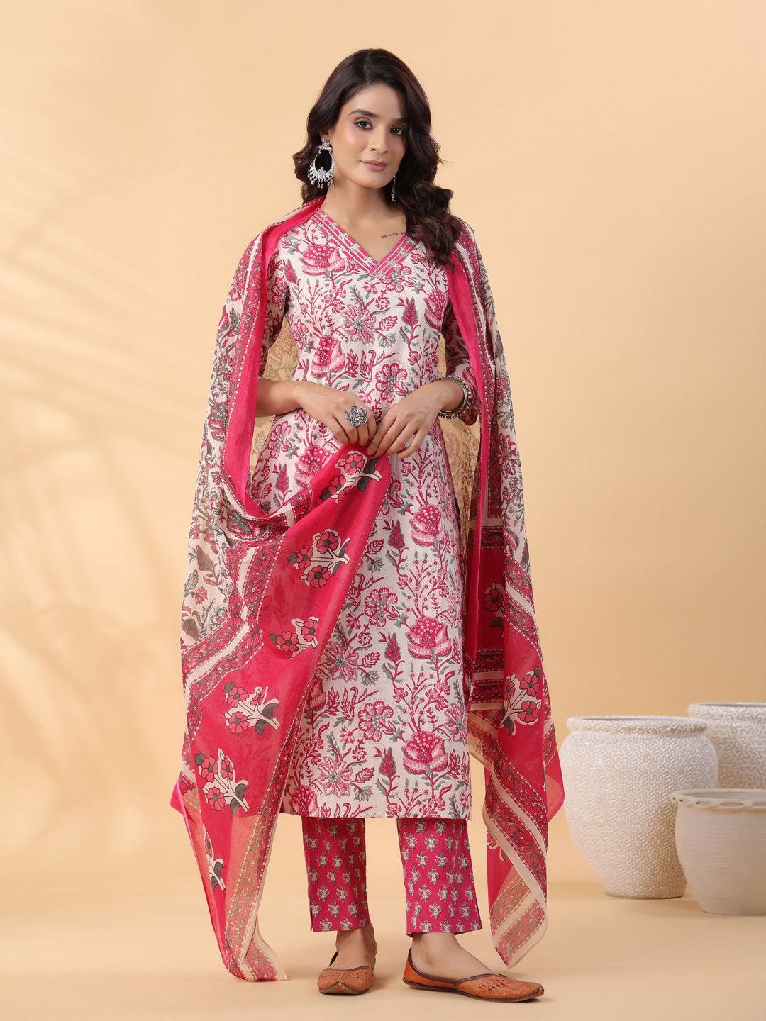 Janasya Women Floral Printed Regular Pure Cotton Kurta with Trousers & With Dupatta, Off white
Janasya Women Floral Printed Regular Pure Cotton Kurta with Trousers & With Dupatta, Off white