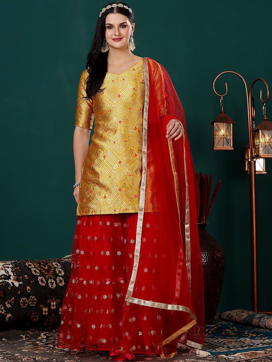 Ethnovog Women Floral Embroidered Regular Sequinned Kurta with Palazzos & With Dupatta, Yellow
Ethnovog Women Floral Embroidered Regular Sequinned Kurta with Palazzos & With Dupatta, Yellow