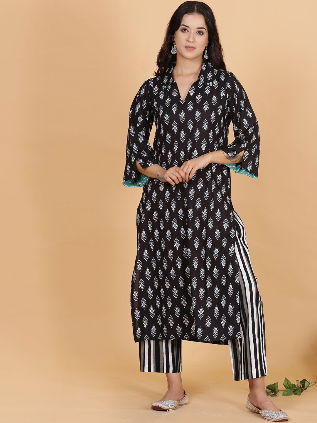 Spring Soul Women Ethnic Motifs Printed Regular Pure Cotton Kurta with Trousers, Black
Spring Soul Women Ethnic Motifs Printed Regular Pure Cotton Kurta with Trousers, Black