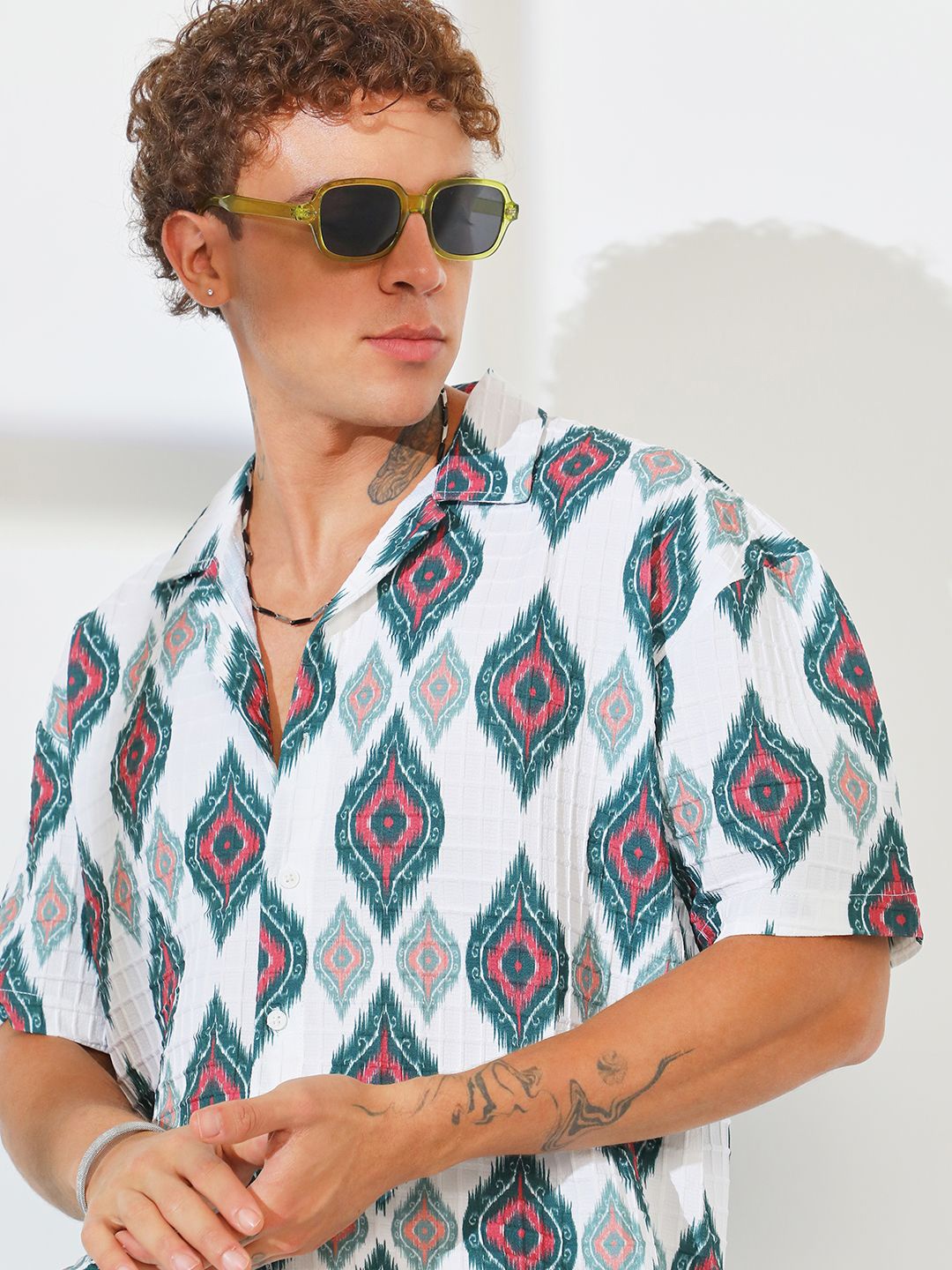 Campus Sutra Men Comfort Cuban Collar Conversational Printed Oversized Casual Shirt, White
Campus Sutra Men Comfort Cuban Collar Conversational Printed Oversized Casual Shirt, White