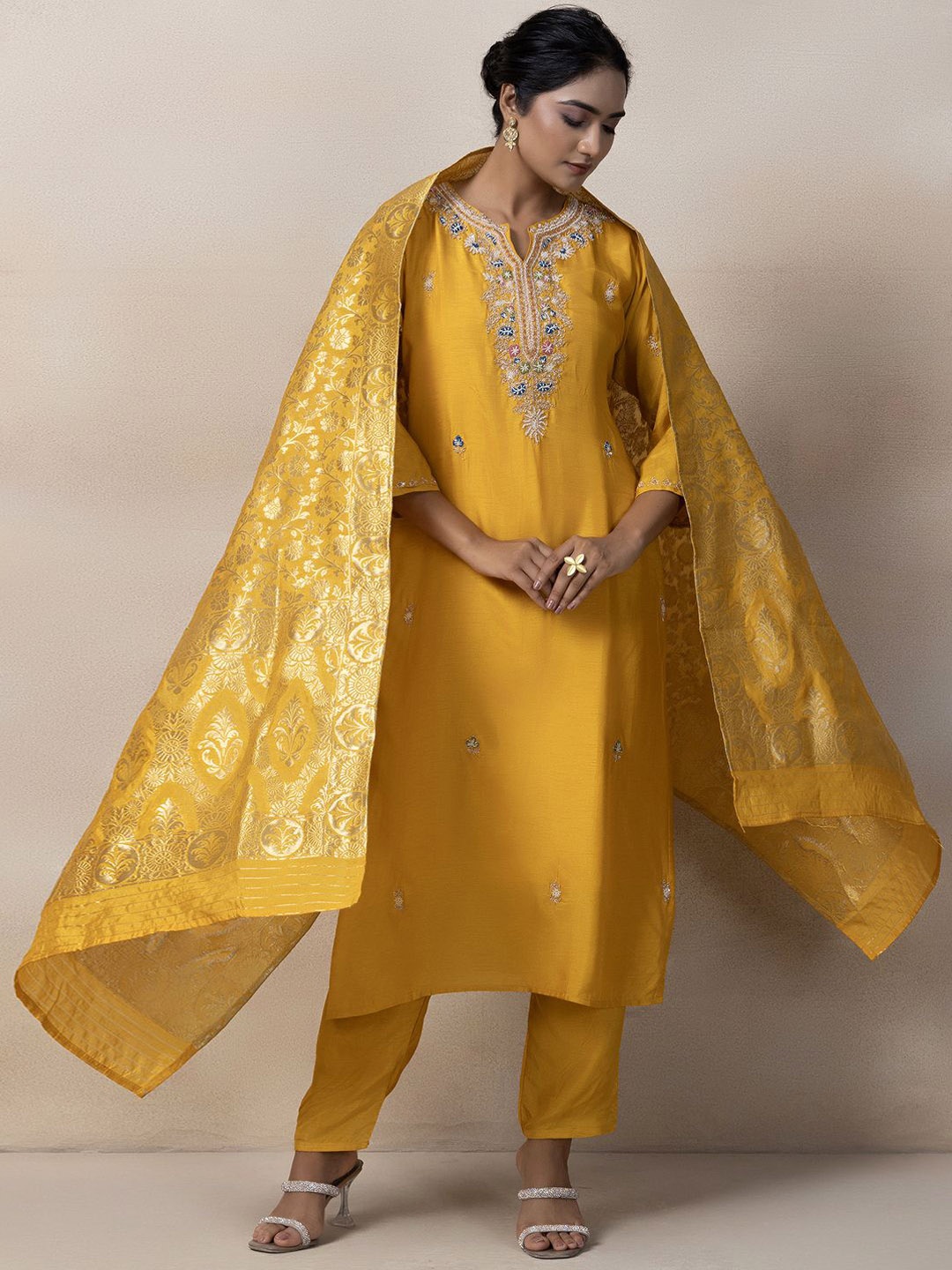 Rang by Indya Women Ethnic Motifs Embroidered Regular Sequinned Kurta with Trousers & With Dupatta, Yellow
Rang by Indya Women Ethnic Motifs Embroidered Regular Sequinned Kurta with Trousers & With Dupatta, Yellow