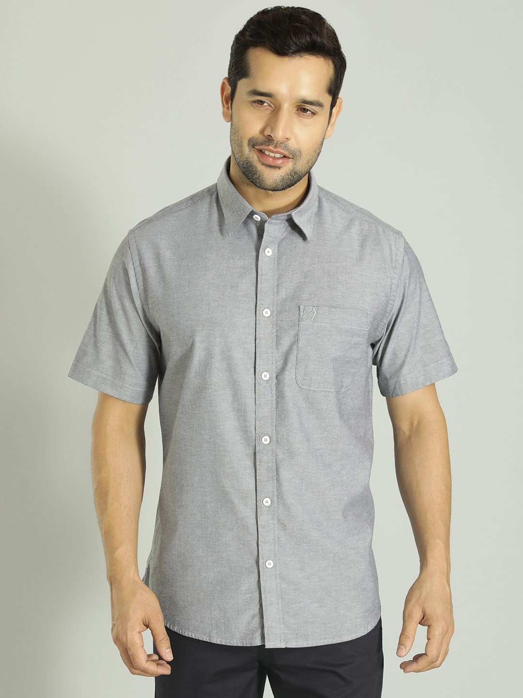 Indian Terrain Men India Slim Spread Collar Solid Cotton Slim Fit Casual Shirt, Grey
Indian Terrain Men India Slim Spread Collar Solid Cotton Slim Fit Casual Shirt, Grey