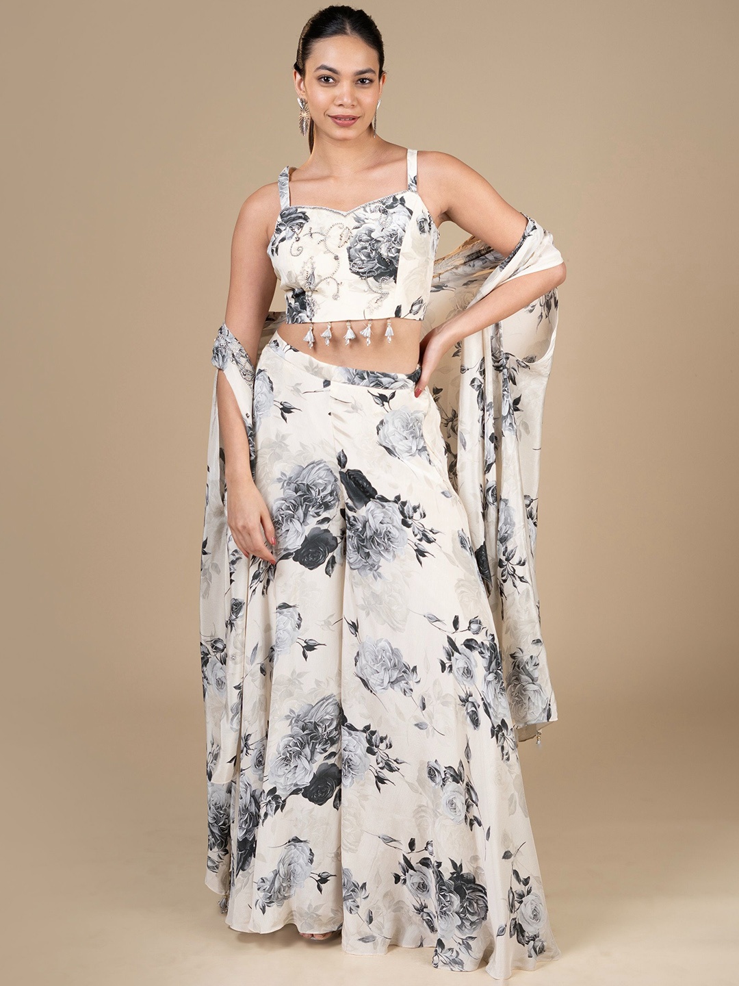 House Of Dharaa Floral Printed Shoulder Straps Top With Palazzos & Jacket Co-Ords, Off white
House Of Dharaa Floral Printed Shoulder Straps Top With Palazzos & Jacket Co-Ords, Off white