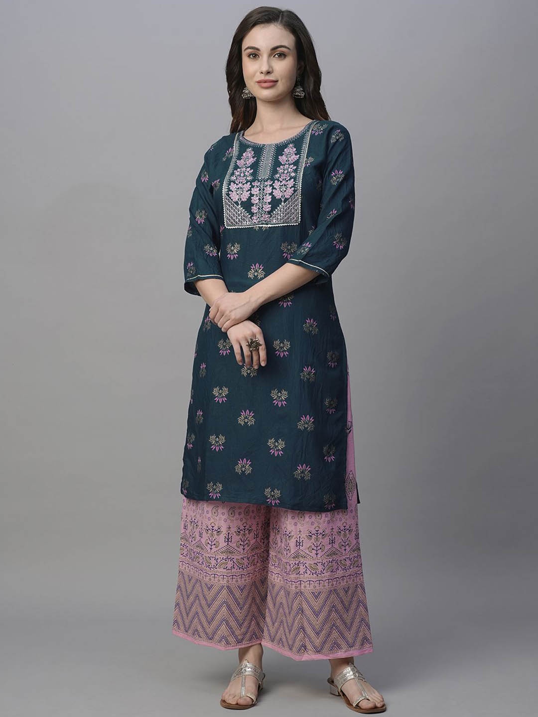 Kiana Women Ethnic Motifs Printed Regular Thread Work Pure Cotton Kurta with Trousers & With Dupatta, Blue
Kiana Women Ethnic Motifs Printed Regular Thread Work Pure Cotton Kurta with Trousers & With Dupatta, Blue