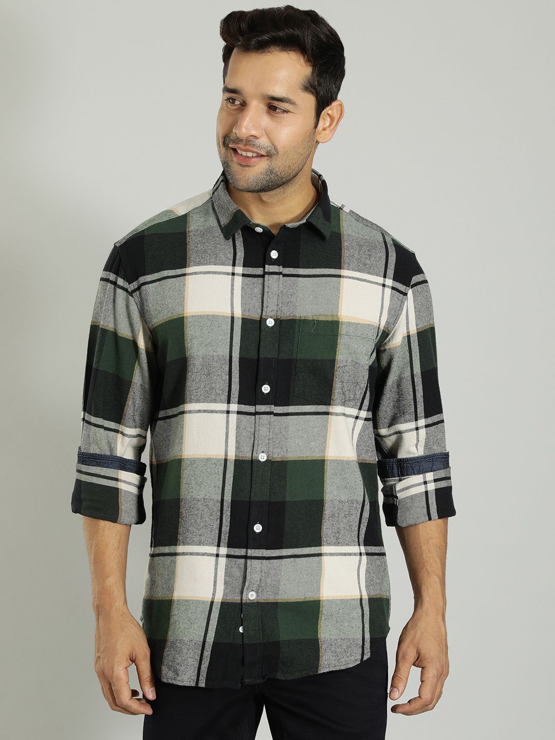 Indian Terrain Men India Slim Spread Collar Checked Cotton Slim Fit Casual Shirt, Green
Indian Terrain Men India Slim Spread Collar Checked Cotton Slim Fit Casual Shirt, Green