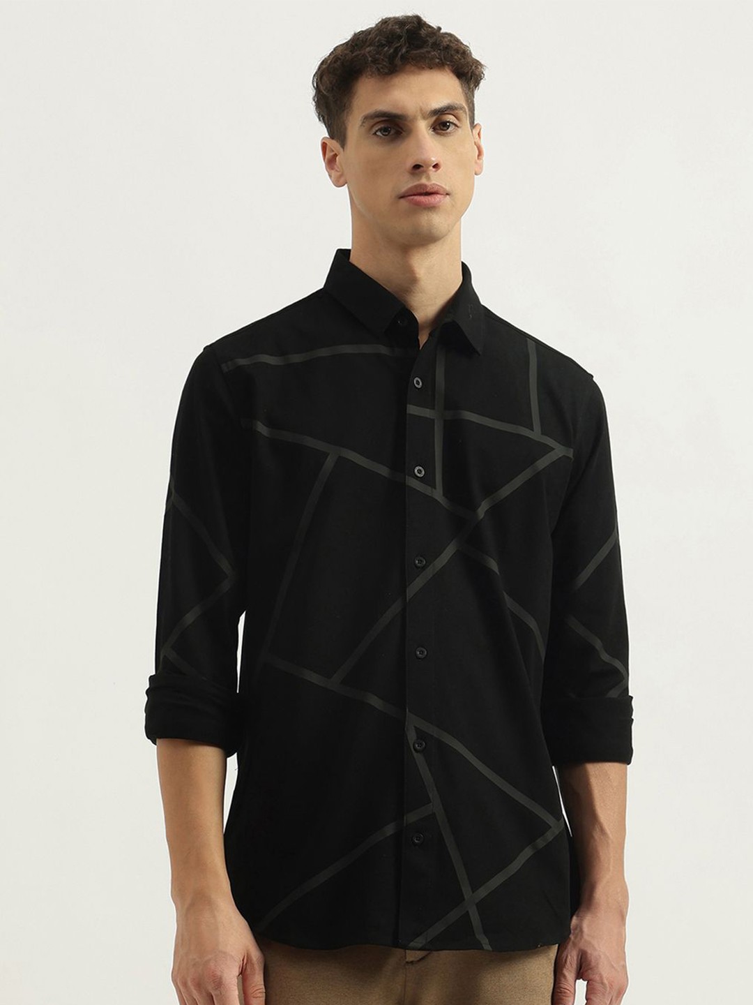 United Colors of Benetton Men Spread Collar Abstract Printed Cotton Slim Fit Casual Shirt, Black
United Colors of Benetton Men Spread Collar Abstract Printed Cotton Slim Fit Casual Shirt, Black