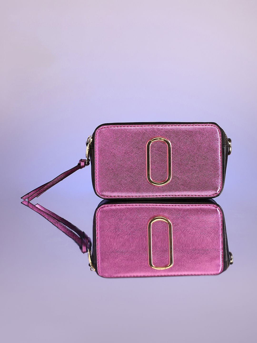 HAUTE SAUCE by Campus Sutra Colourblocked Leather Oversized Structured Handheld Bag with Tasselled, Multi
HAUTE SAUCE by Campus Sutra Colourblocked Leather Oversized Structured Handheld Bag with Tasselled, Multi