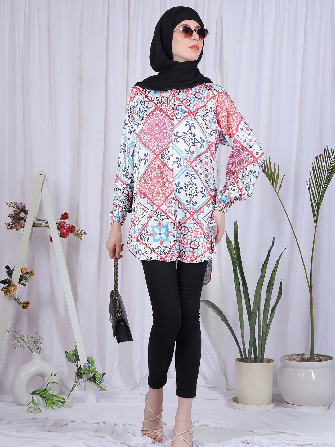 NABIA Relaxed Fit Floral Printed Mandarin Collar Puffed Sleeves High-Low Satin Shirt, Pink
NABIA Relaxed Fit Floral Printed Mandarin Collar Puffed Sleeves High-Low Satin Shirt, Pink