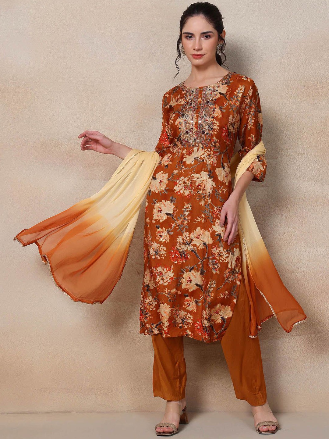 Rang by Indya Floral Printed Regular Beads and Stones Kurta With Trousers & Dupatta, Mustard
Rang by Indya Floral Printed Regular Beads and Stones Kurta With Trousers & Dupatta, Mustard