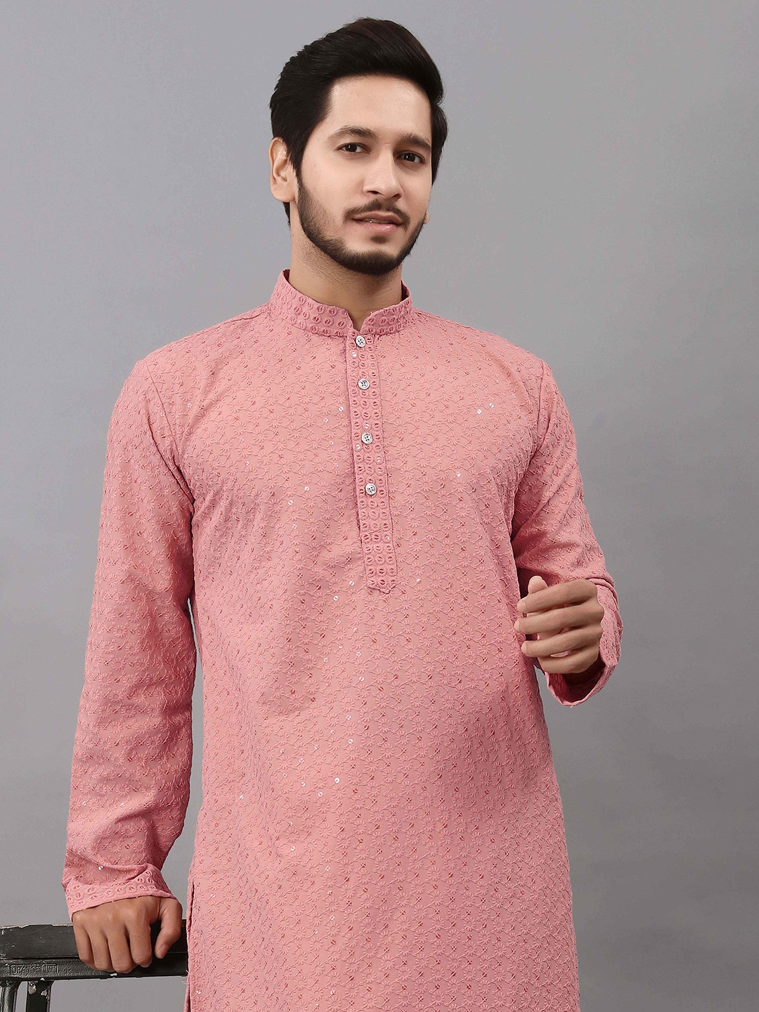 ALMORA Ethnic Motifs Embroidered Mandarin Collar Pure Cotton Straight Kurta With Pyjama, Peach
ALMORA Ethnic Motifs Embroidered Mandarin Collar Pure Cotton Straight Kurta With Pyjama, Peach