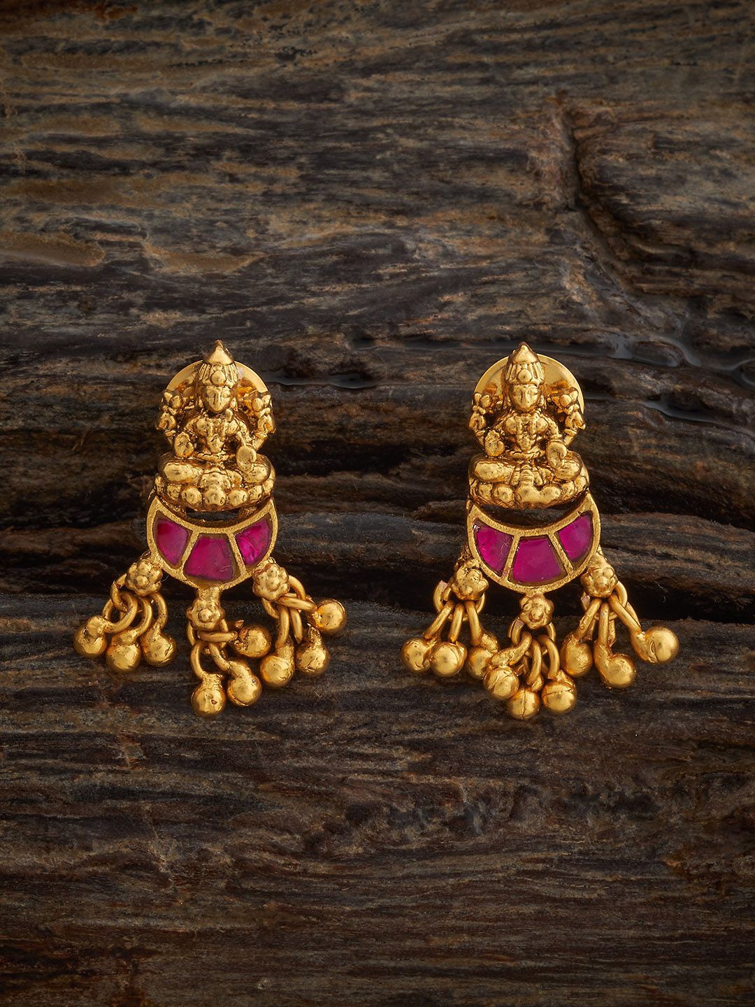 Kushal's Fashion Jewellery Gold-Plated Stone Studded Contemporary Antique Drop Earrings
Kushal's Fashion Jewellery Gold-Plated Stone Studded Contemporary Antique Drop Earrings