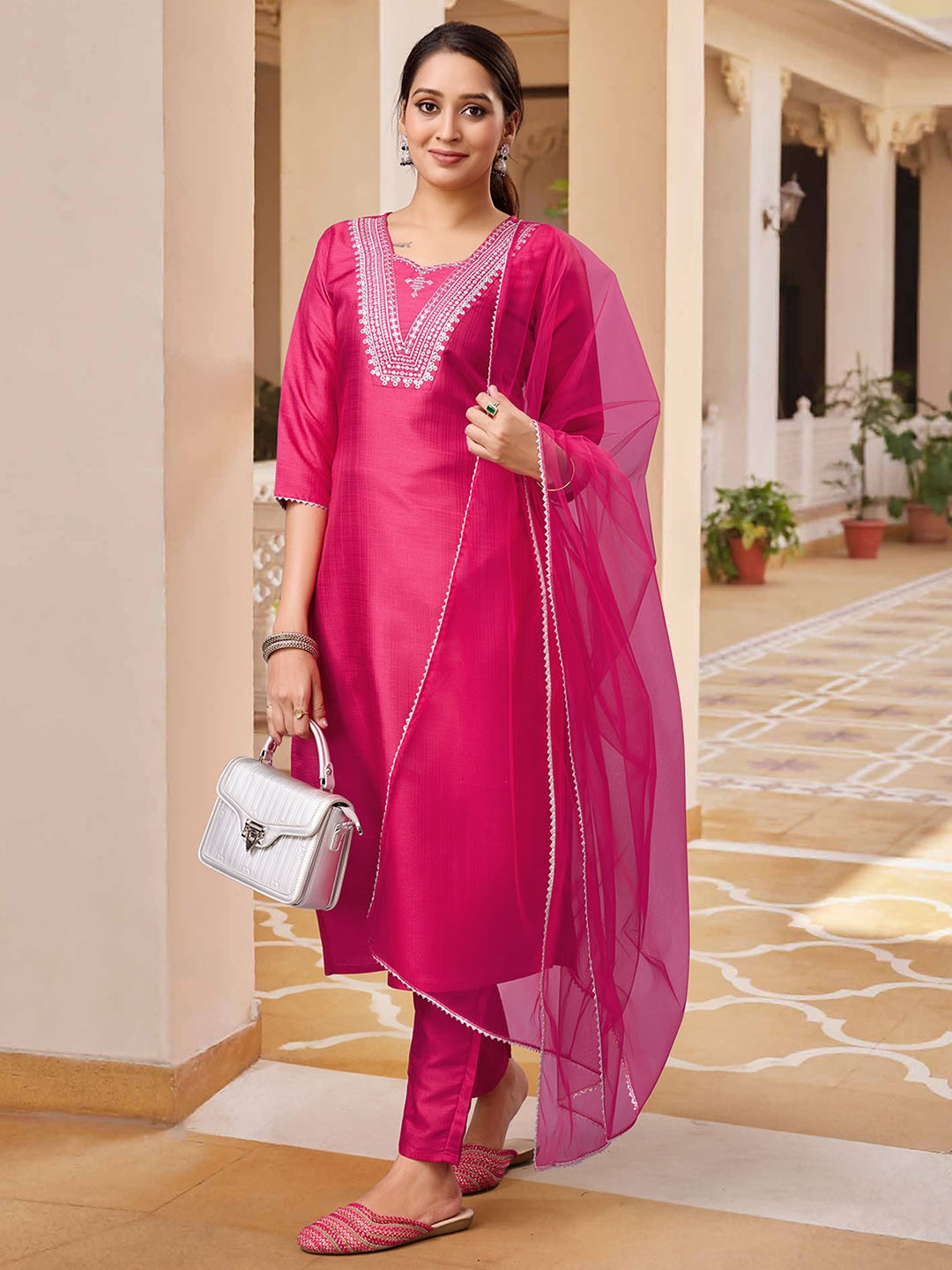 KALINI Ethnic Motifs Embroidered Regular Sequinned Straight Kurta with Trousers & Dupatta, Pink
KALINI Ethnic Motifs Embroidered Regular Sequinned Straight Kurta with Trousers & Dupatta, Pink