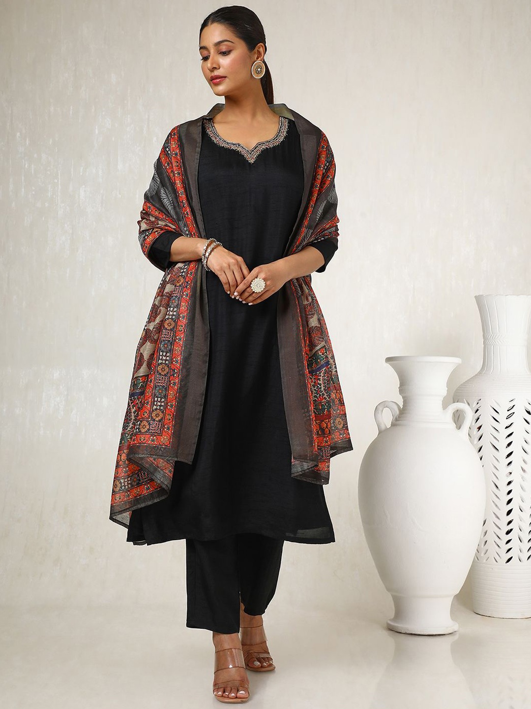 Soch Women Ethnic Motifs Embroidered Mirror Work Kurta, Trouser & With Dupatta, Black
Soch Women Ethnic Motifs Embroidered Mirror Work Kurta, Trouser & With Dupatta, Black